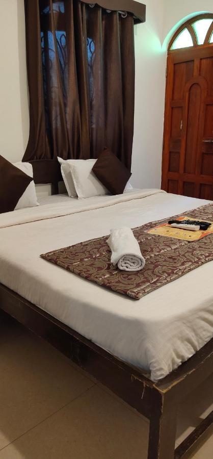 Rj14 Accommodations At Baga Beach Esterno foto