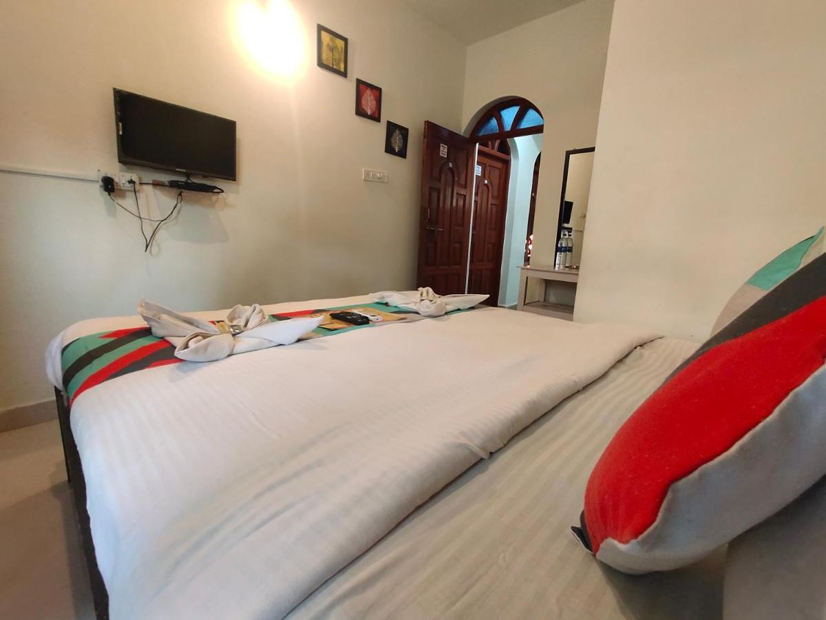Rj14 Accommodations At Baga Beach Esterno foto