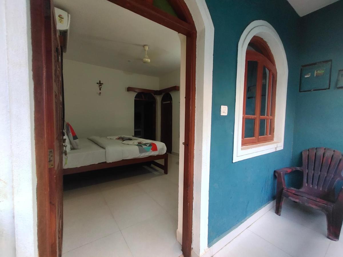Rj14 Accommodations At Baga Beach Esterno foto