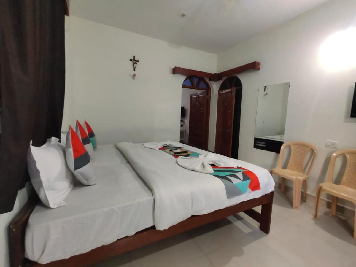 Rj14 Accommodations At Baga Beach Esterno foto