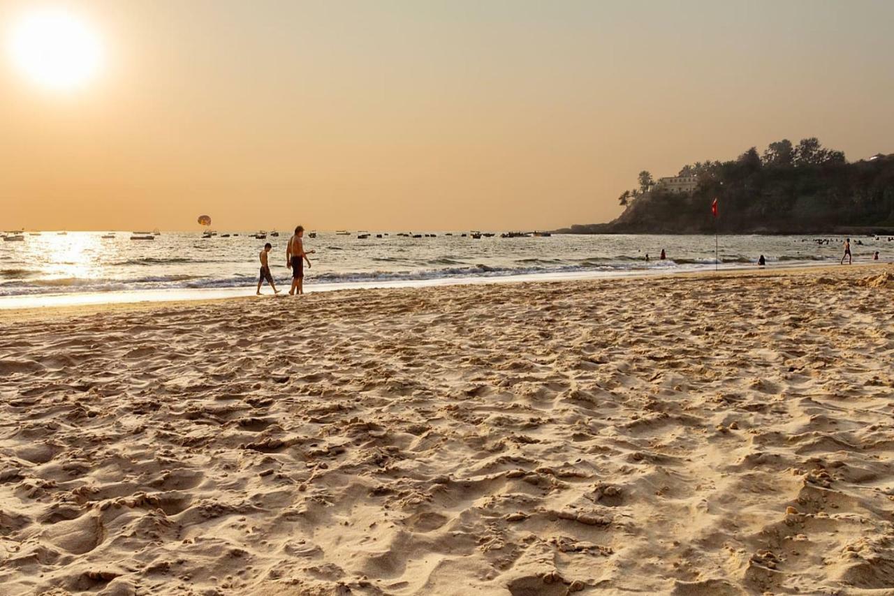 Rj14 Accommodations At Baga Beach Esterno foto